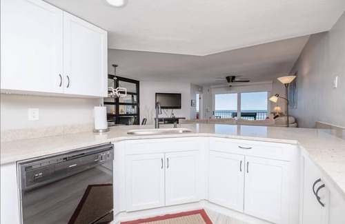Ponce Inlet Apartamento | 109 South Point ** 2 Bedroom 2 Bath Direct Oceanfront on Traffic Free Beach