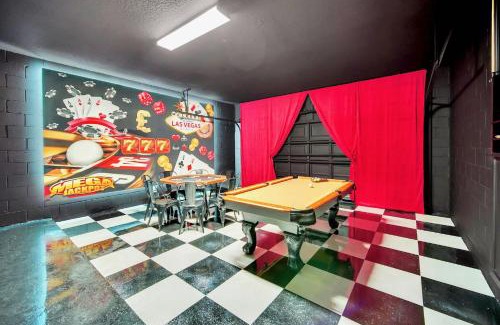 Kissimmee Casa | 10BR Resort Home - Pool Hot tub Games - Near Disney