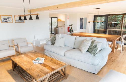 Wavecrest Casa | 10d Mimosa - The Spot - by African Perfection