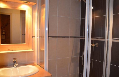 Les Menuires Apartamento | 10m from ski slopes, 7th floor, balcony, ski locker, 22m², Les Menuires