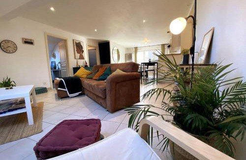 Bischheim Apartamento | 10min Bus Strasbourg centre-Parking Privé-WiFi-TV