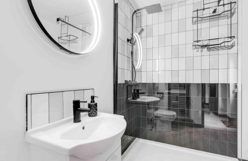 Everton Casa | 10min Walk To Stadium Sofabed Wm & Dishwasher