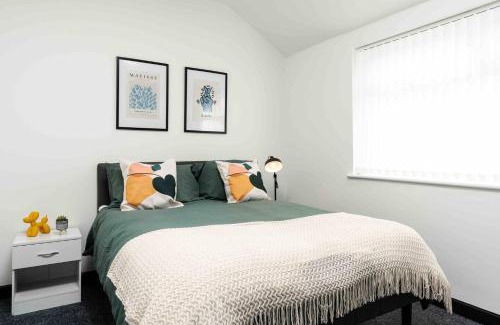 Everton Casa | 10min Walk To Stadium Sofabed Wm & Dishwasher