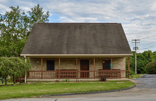 Bloomington Casa | 10mins to IU/Close to Lake Lemon/Pet Friendly/