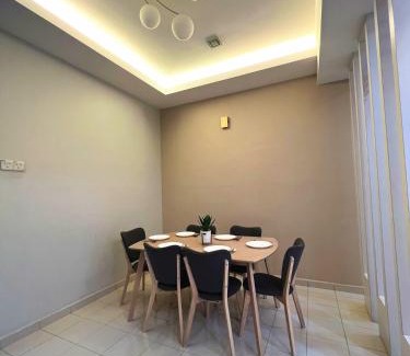 Central Seberang Perai Casa | 10pax -2 Storey House Bayu Mutiara at Bukit Mertajam