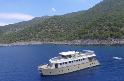 Gocek Alquiler De Eote | Yate de lujo con capacidad para 10 personas en alquiler en Göcek, Fethiye | www. Yachttogo. com