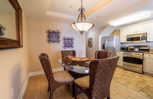 Windy Hill Condominio | 10th Floor Oceanfront One Bedroom Condo