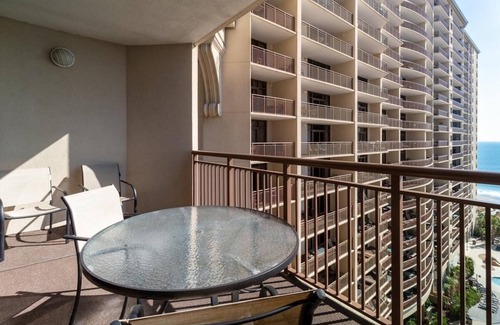 Windy Hill Condominio | 10th Floor Oceanfront One Bedroom Condo