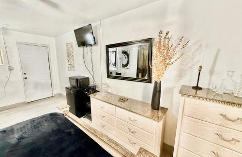 Bryant Apartamento | # 11 Cozy Mini House by the Lake
