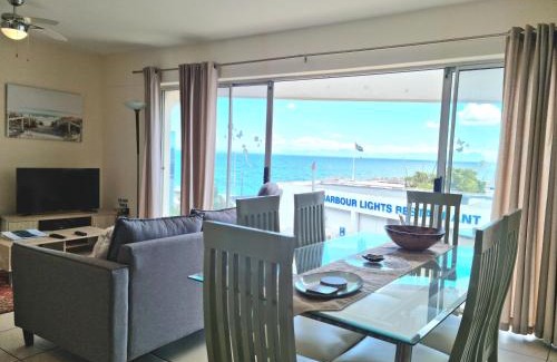 Gordons Bay Central Apartamento | '11 Gordonia'- 2 En-suite Bedrooms, Beach access & Great location
