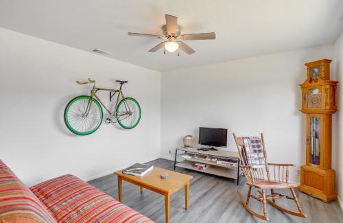 Blue Lake Casa | 11 Mi to Arcata Bay Home with Garden in Blue Lake!