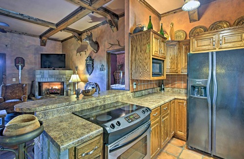 Murphy Villa | ¡Murphy of Castle of Joy ’en 11 Acres w / Hot Tub!