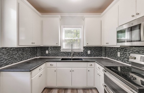 Petersburg Casa | 11 Mi to Fort Lee: 30-Acre Retreat w/Scenic Views