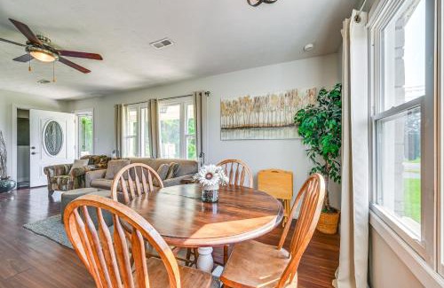 Somerset Casa | 11 Mi to Lake Rural Family Getaway with Fire Pit!