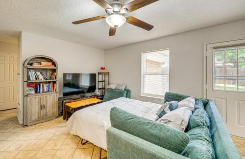 Denton Casa | 11 Mi to Lewisville Lake Family Home in Denton