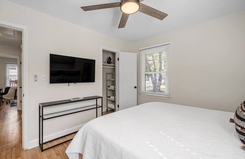 Wade Hampton Casa | 11 Min to Downtown|Superhost w/250 5 Star Reviews