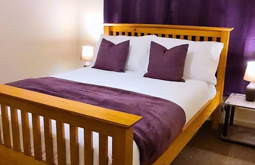 Swanley Casa | 11 Minutes to Bluewater Shopping Centre! Family Friendly 5 Bedroom Holiday Home
