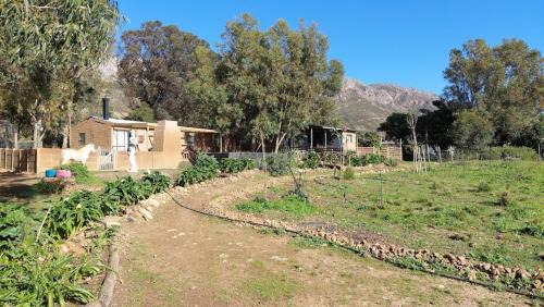 Helderberg Rural Casa | 11 Mountain Stream Hot Tub Self Catering