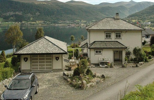 Vanylven Casa | 11 person holiday home in Syvde