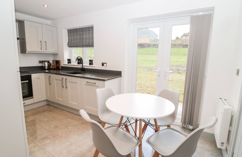 Gilsland Cabaña | 11 THE FORGE, family friendly, with a garden in Brampton, Cumbria