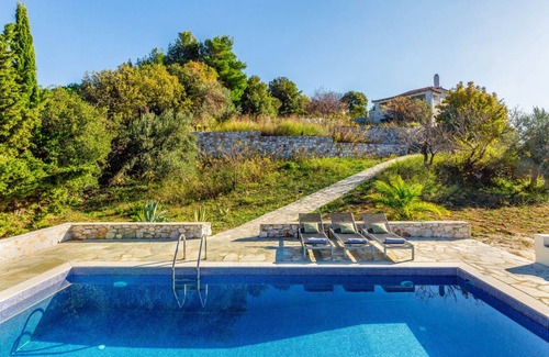 Skopelos Villa | 110 m² Villa ∙ 3 bedrooms ∙ 5 guests