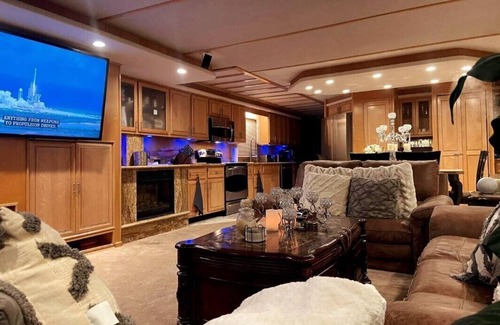 Peoria Alquiler De Eote | 110’ Stardust House boat - Super Bowl rental