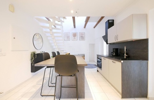 Kernstadt Apartamento | 110m², Dachterrasse, Zentral
