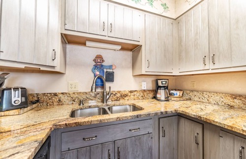 Dillon Casa | 111 Corinthian Circle Unit H by Summit County Mountain Retreats
