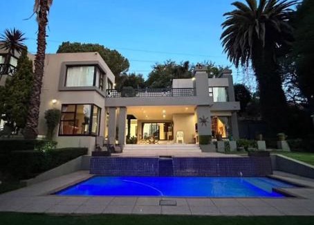 Bedfordview Casa | 112 on Kloof Villa