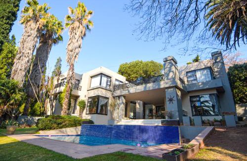 Bedfordview Casa | 112 on Kloof Villa