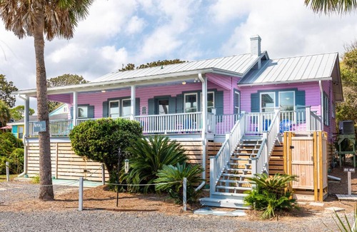 Folly Beach Casa | 1120 E Arctic Ave - Neptune's Folly - Ocean View
