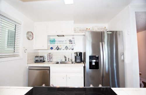 Balboa Peninsula Casa | 1121 E Balboa Blvd A
