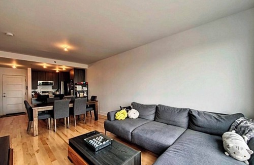 Maisonneuve Apartamento | #114 Splendid Unit on 2 Floors, Terrace, Parking