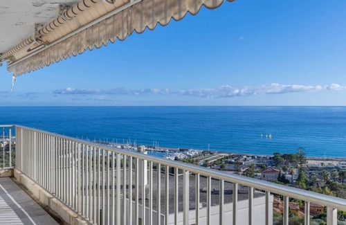 Menton Apartamento | 115 m² Apartamento ∙ 2 habitaciones ∙ 4 huéspedes