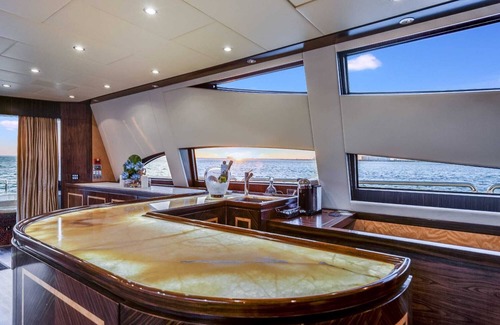 Seybold Alquiler De Eote | 115' Super Yacht