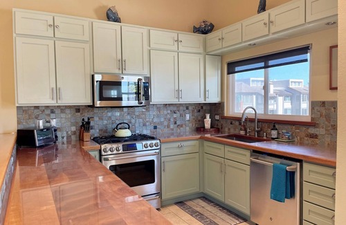 Hollywood Beach Casa | 117L Island View Beach House