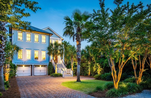 Isle of Palms Casa | Casa personalizada de lujo: 7 recámaras, vista al mar, piscina privada climatizada, elevador