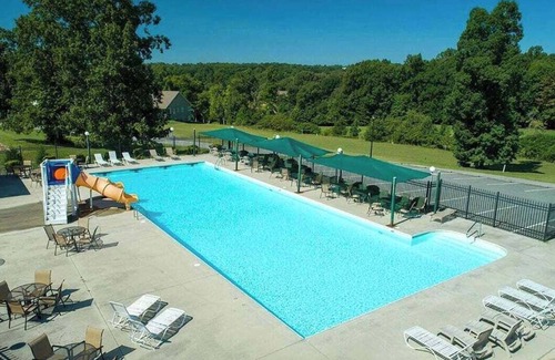 Smith Mountain Lake Apartamento | #118 Pointe - 1 Bedroom Lakefront Condo at Mariners SML