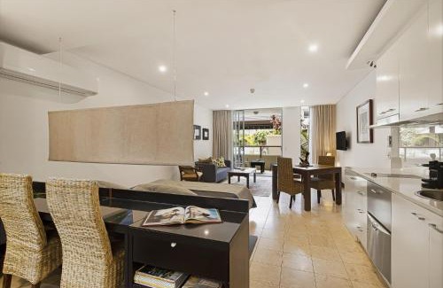 Casuarina Apartamento | 119 Santai Resort - Poolside Apartment by uHoliday