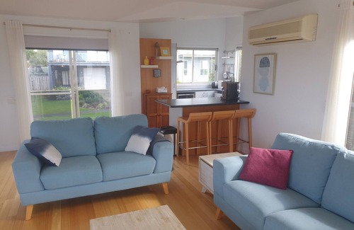 Apollo Bay Casa | 11A Seaview. Ocean and Otway Ranges views. Close to beach. Pet friendly.