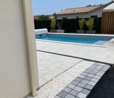 Saint-Sulpice-de-Faleyrens Casa | 11m2 chambre piscine privée