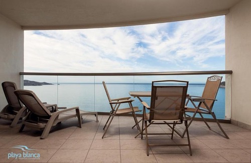 San Carlos Apartamento | 11th Floor Ocean View Playa Blanca Condo