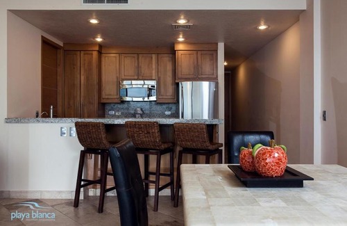 San Carlos Apartamento | 11th Floor Ocean View Playa Blanca Condo