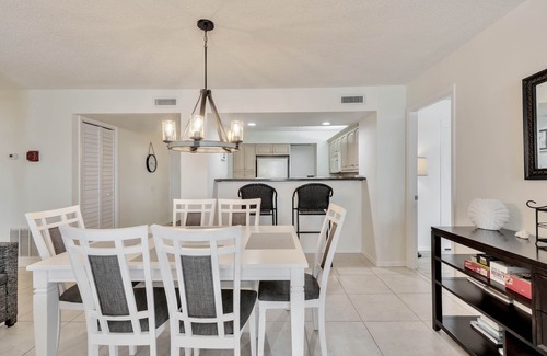 Seabreeze Park Condominio | 11th Flr. Oceanfront 2/2 Dream
