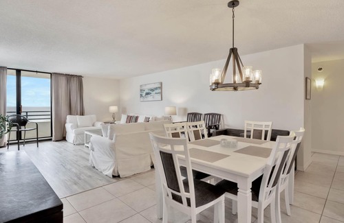 Seabreeze Park Condominio | 11th Flr. Oceanfront 2/2 Dream