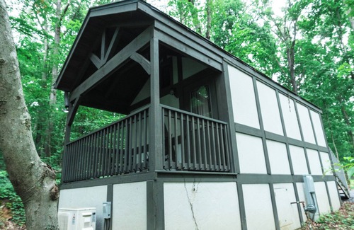 Sevierville Casa | Tiny Home Cottage cerca de las Smokies # 12 Carlotta