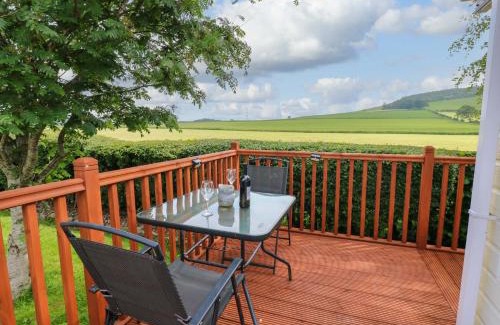 Welton Casa | 12 Field View