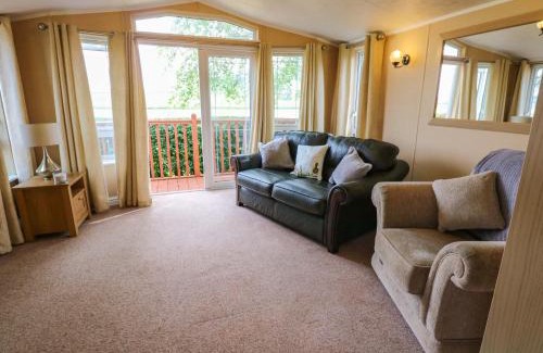 Welton Casa | 12 Field View
