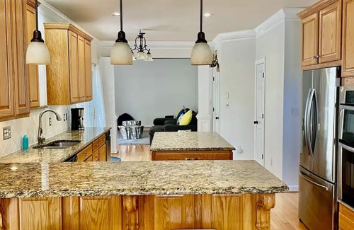 Wake Forest Casa | 12 guest, family &dog friendly home on ½ acre in Wake Forest, NC