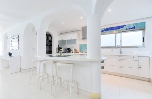 Zona Hotelera Villa | Beachfront Villa with breakfast included